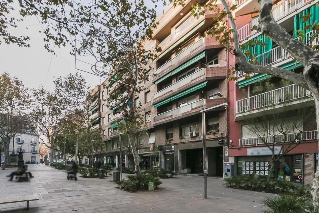 51Sam1021 - Modern Apartment Near Montjuic Barcelona Exterior foto